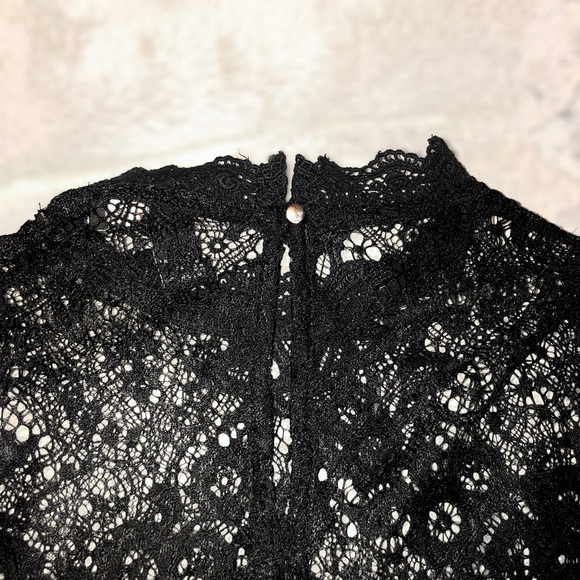 Black Lace Top - Picture 4 of 4